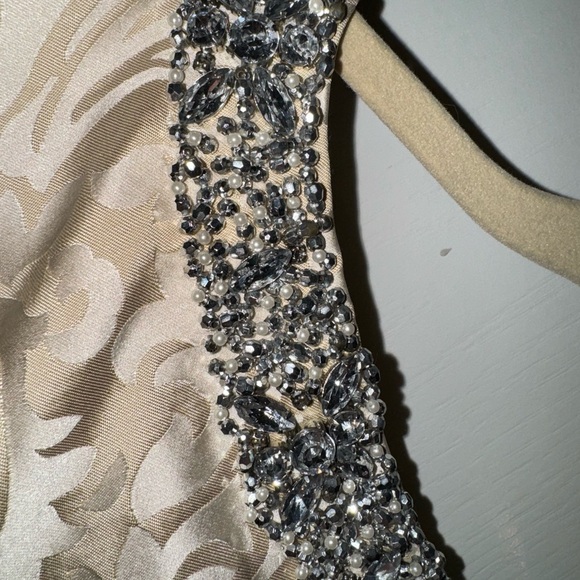 Gorgeous Brocade and Jewel Collared Dress Vintage Banana Republic Size 2 - Picture 7 of 14